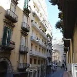 Bed and breakfast Soluma' Chiaja 4*