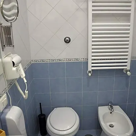 Soluma' Chiaja Oda ve Kahvaltı Napoli
