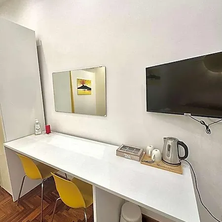 Bed & Breakfast Soluma' Chiaja 4*