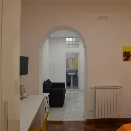 לינה וארוחת בוקר Soluma' Chiaja