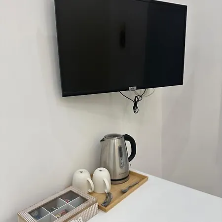 Soluma' Chiaja Bed & Breakfast 4*