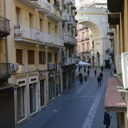 Soluma' Chiaja 住宿加早餐酒店