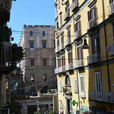 Soluma' Chiaja 4* 那不勒斯